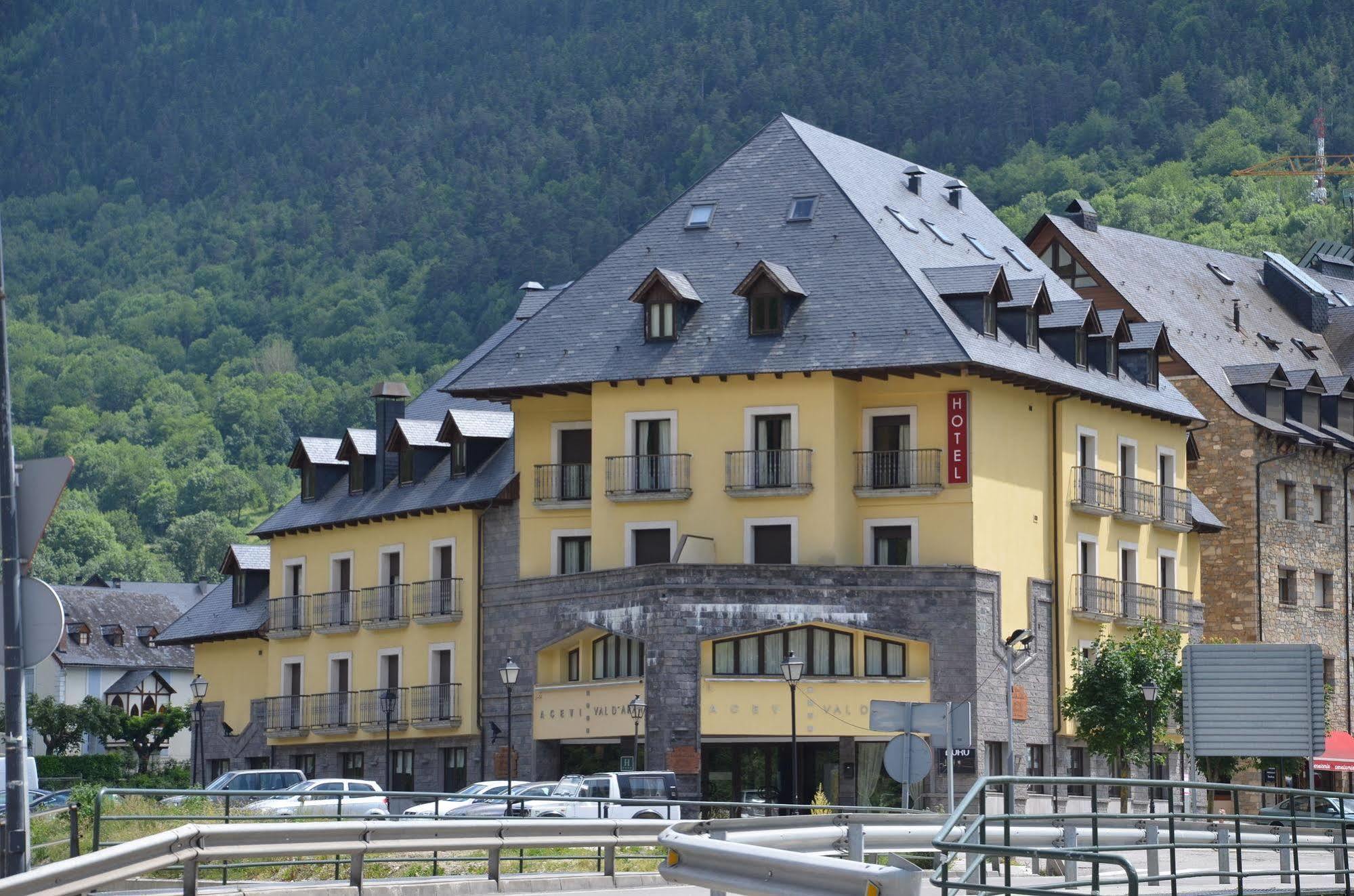 Hotel Spa Acevi Val D'Aran Vielha Kültér fotó